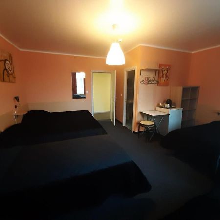 Hotel Melissa Peruwelz Luaran gambar