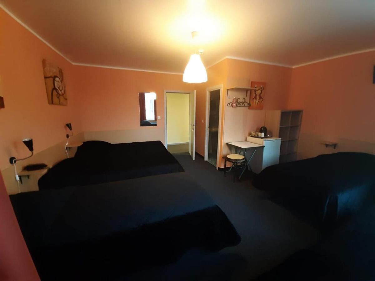 Hotel Melissa Peruwelz Luaran gambar